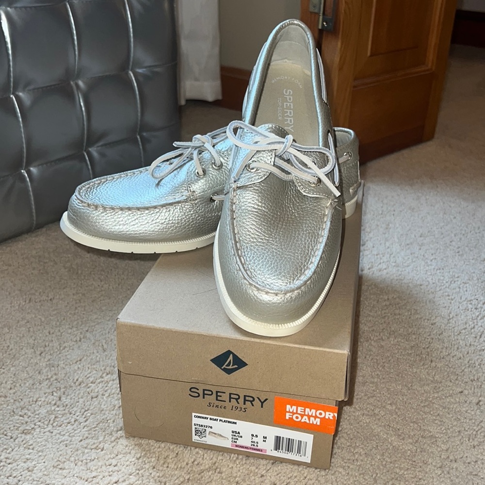Women’s Brand New Sperry Boat Shoes